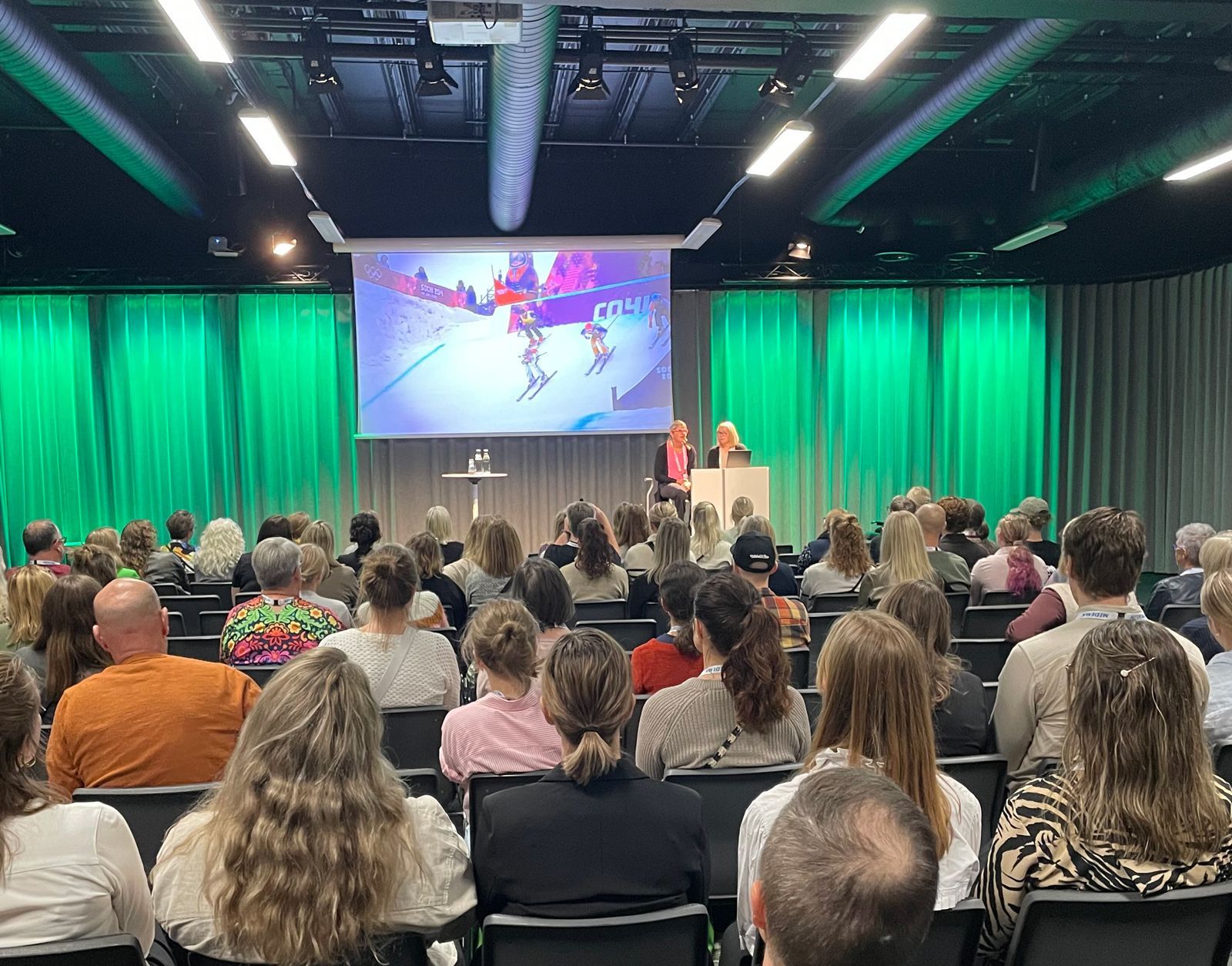 Uppskattad föreläsning med Anna Holmlund